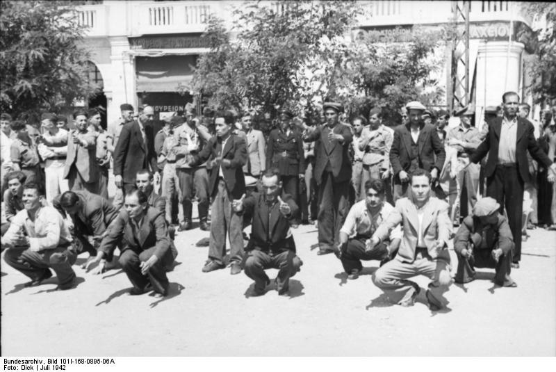 Gathering of male Jews in the Eleftheria square