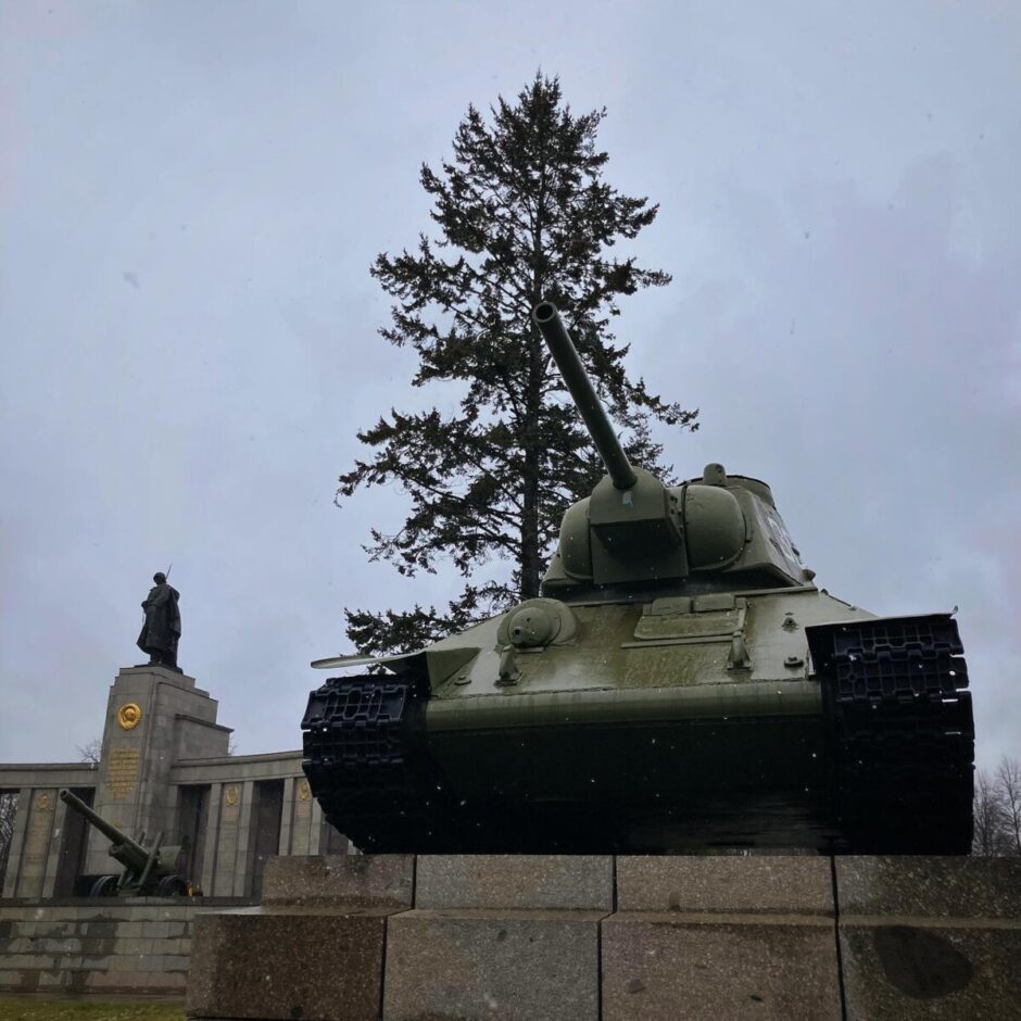 Soviet War Memorial, Berlin